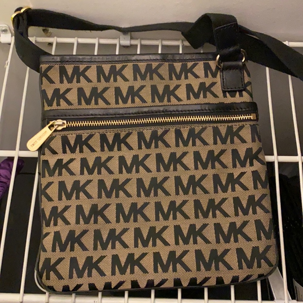 Michael Kors Crossbody Bag